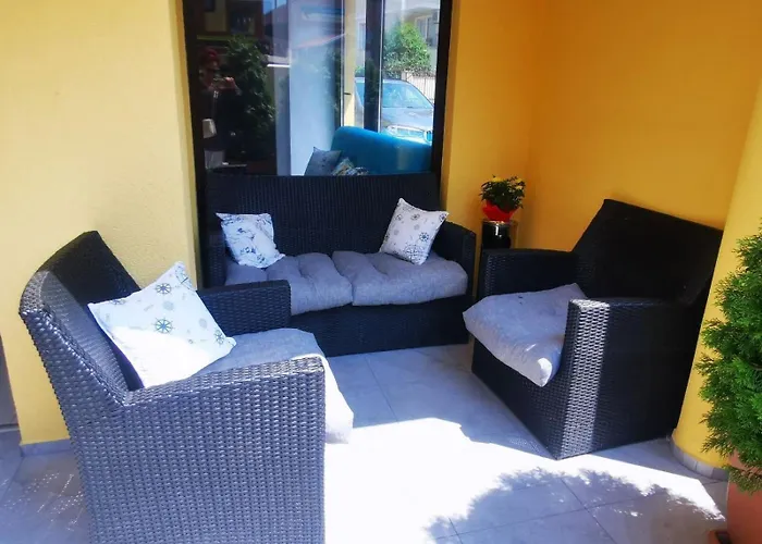 Къща за гости Dosh *